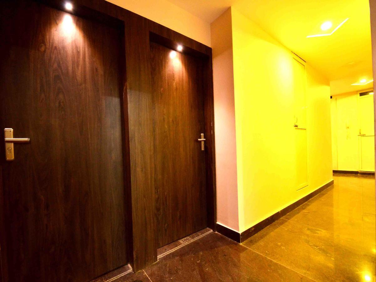 Oyo 2403 Hotel Aamantran Avenue Ujjain Dış mekan fotoğraf